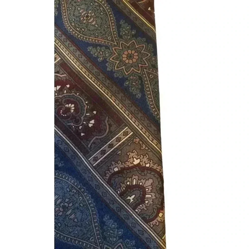 Woodward Mens Tie Silk Blue Burgundy Tan‎ Paisley Stripe Necktie Beautiful Power